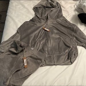 Velour HOODIE & VELOUR bike Short SIZE MEDIUM SKIMS color SMOKE (gray)